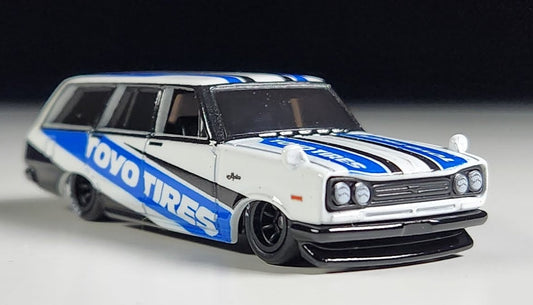 Mattel Hot Wheels Nissan Skyline Van Premium 3/5 '69